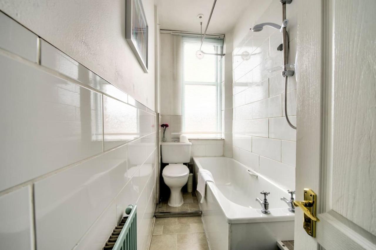 Guestready - Cosy Home 5 Minutes From Waverley! Эдинбург Экстерьер фото