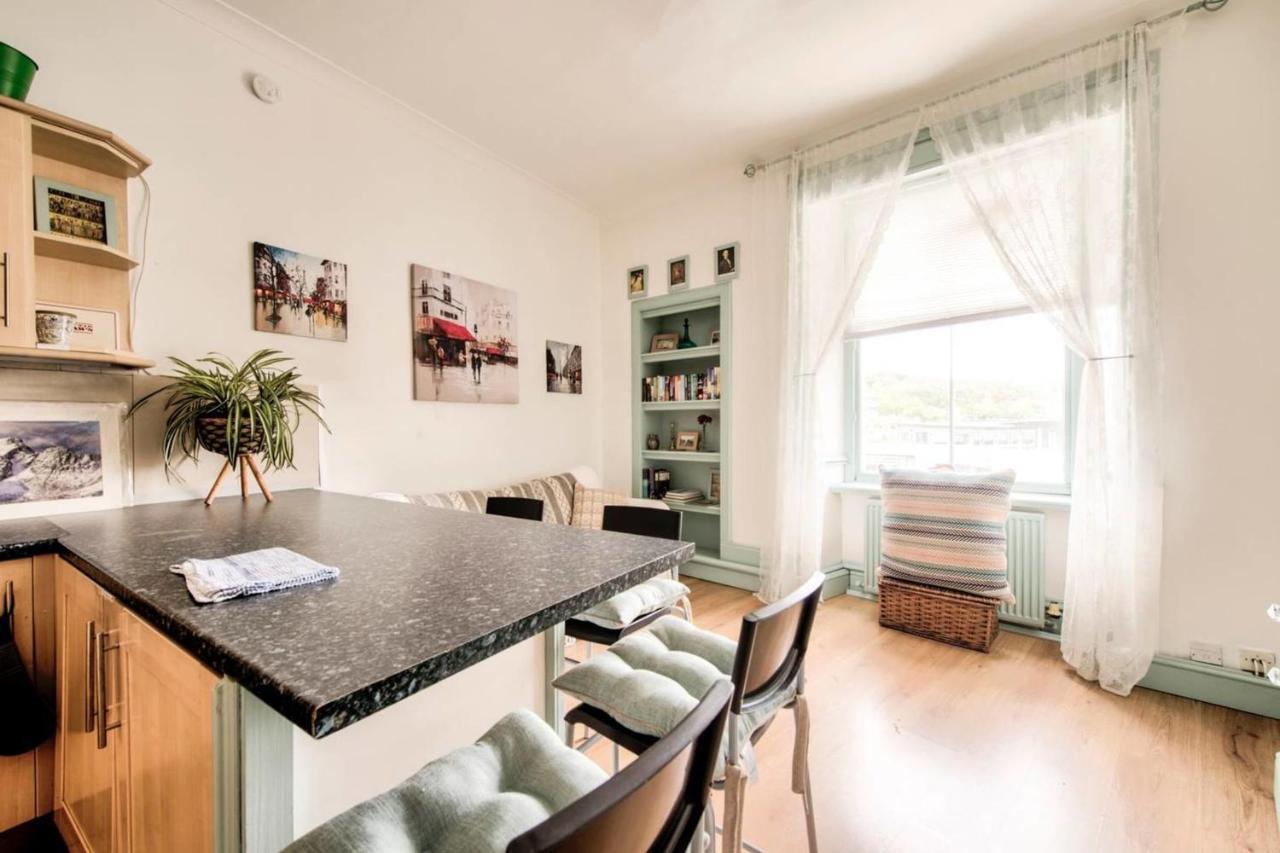 Guestready - Cosy Home 5 Minutes From Waverley! Эдинбург Экстерьер фото