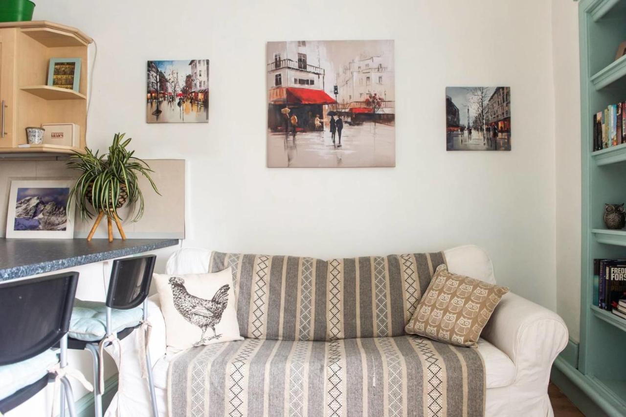 Guestready - Cosy Home 5 Minutes From Waverley! Эдинбург Экстерьер фото