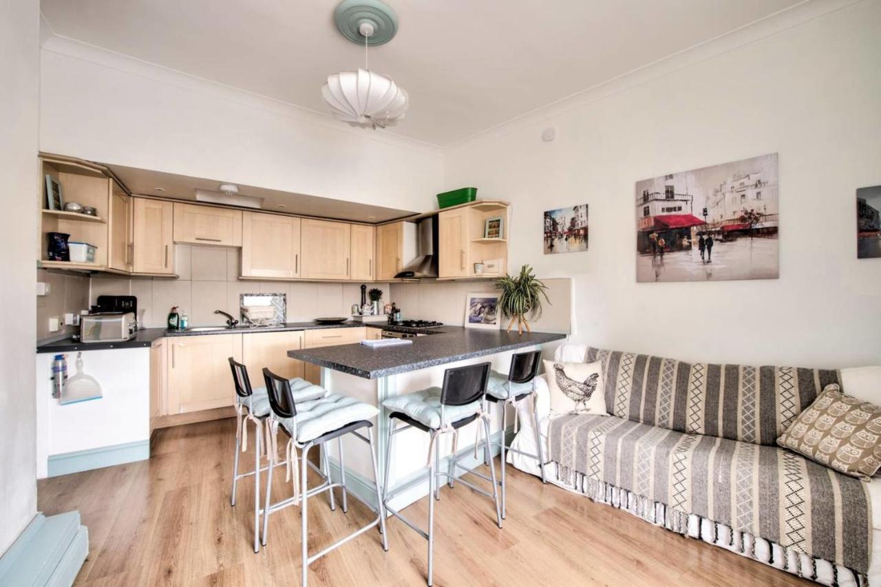 Guestready - Cosy Home 5 Minutes From Waverley! Эдинбург Экстерьер фото